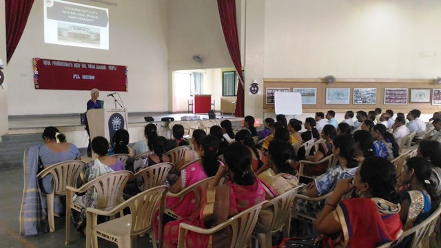  Mrs. Shobha Kshirsagar, Former Chief Moderator ( English ) for the SSC Board addressing the Parents of Std X A & B 